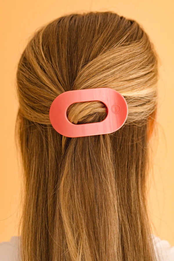 Calming Coral Flat Round Clip