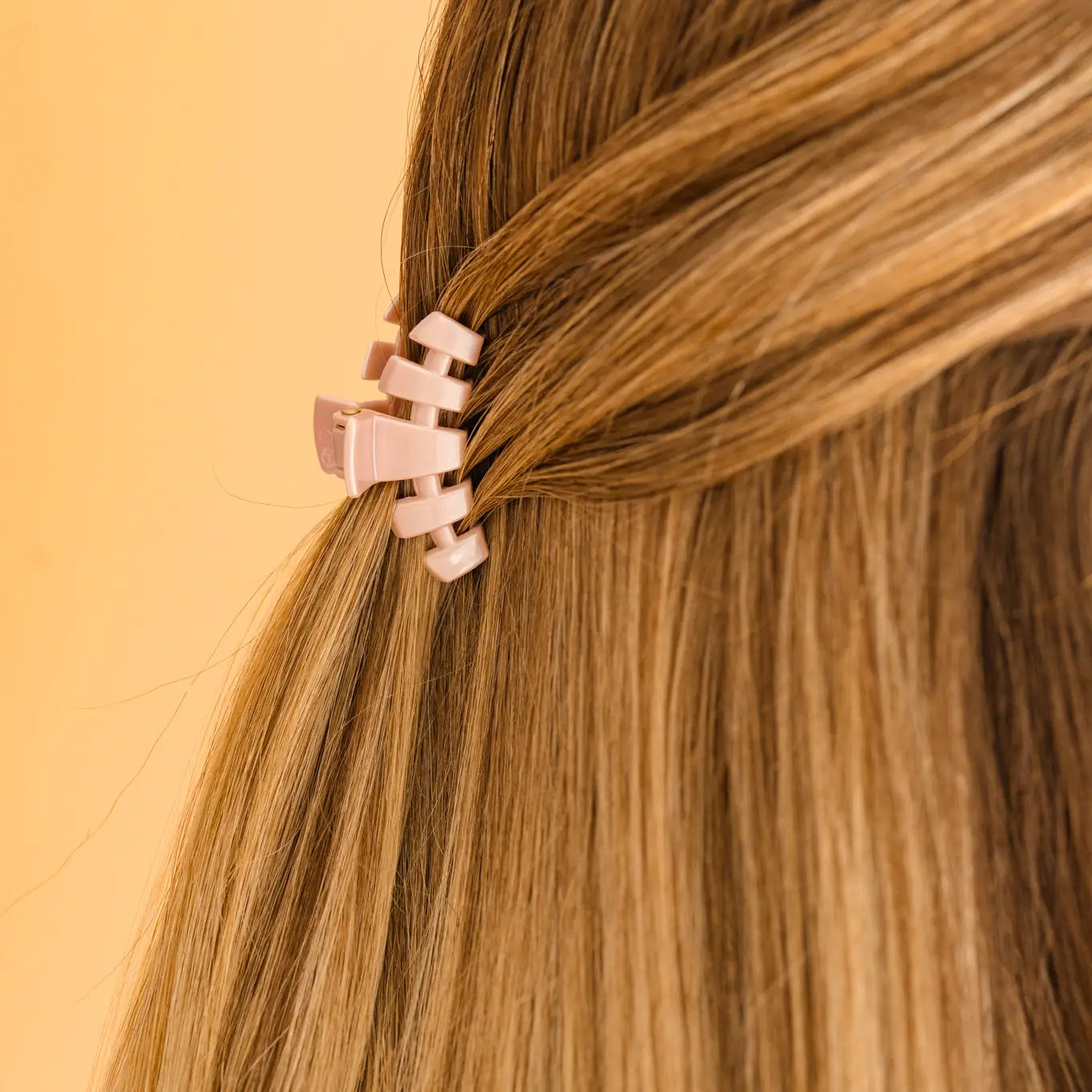 Pearly Pink Tiny Classic Clip